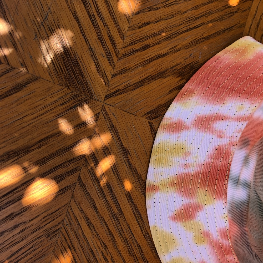 RESTOCK 🚨 Rincon Reversible Tie Dye Bucket Hat - Picture 6 of 13